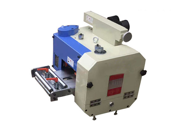 High Speed Gear Change Type Feeder